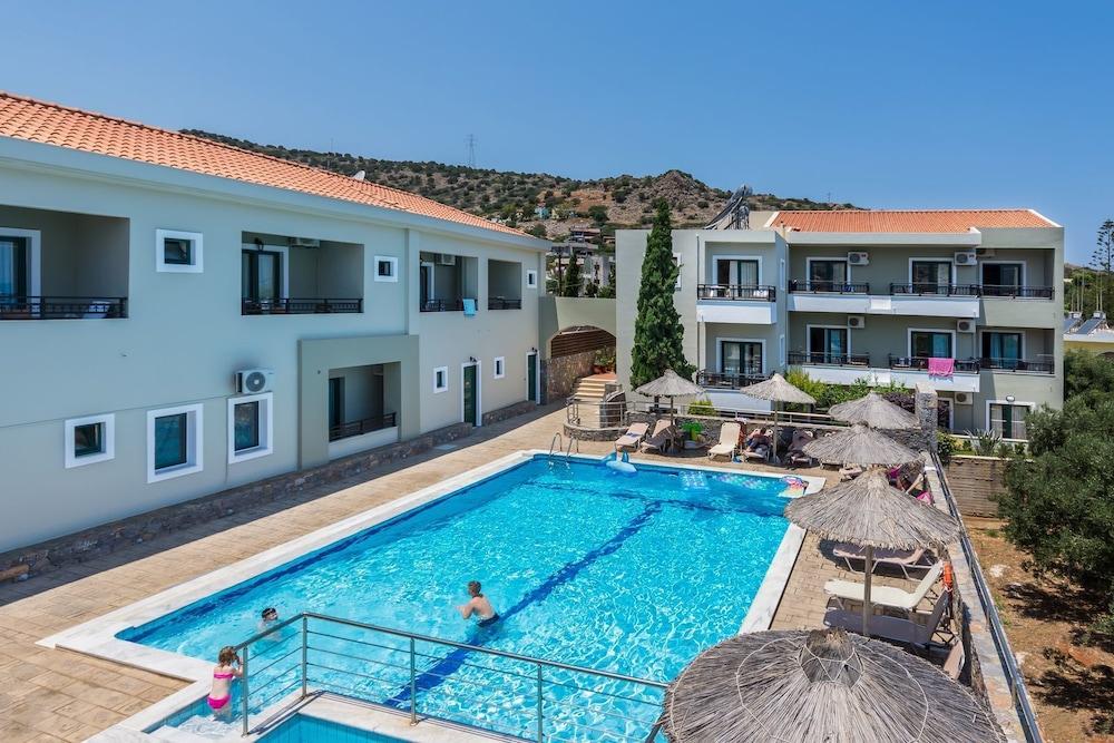 Dias Hotel & Apts Stalida Екстериор снимка