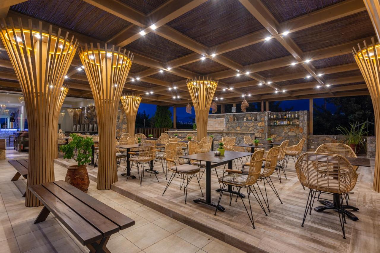 Dias Hotel & Apts Stalida Екстериор снимка