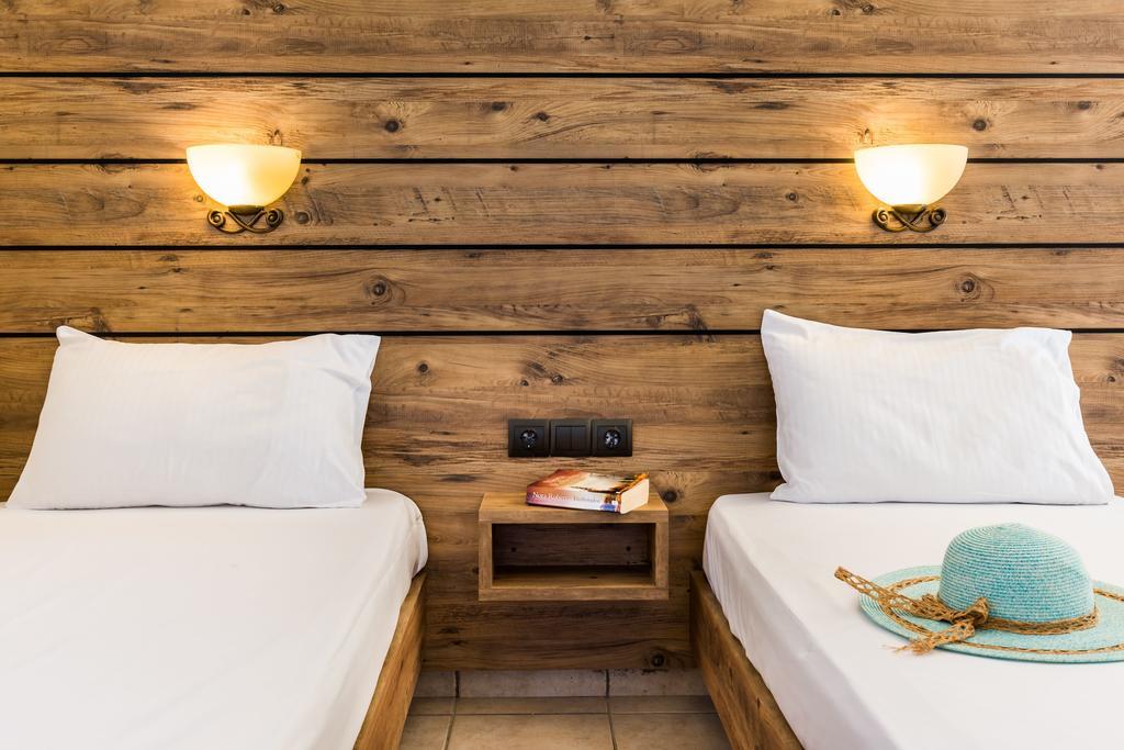 Dias Hotel & Apts Stalida Екстериор снимка