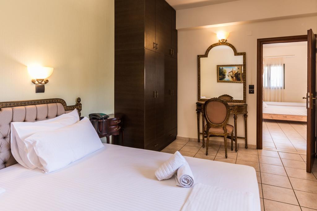 Dias Hotel & Apts Stalida Екстериор снимка